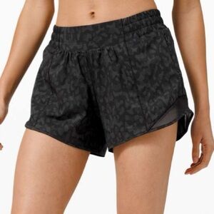 Lululemon hotty hot shorts black print